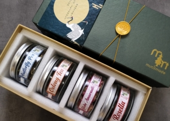 4 Small Jar Tea Set with Beautiful Custom Gift Box